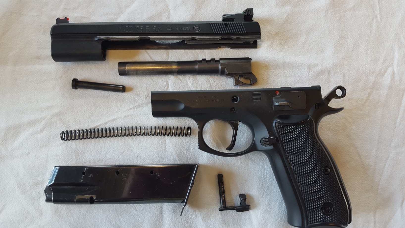 CZ 75 B SA let adskilt